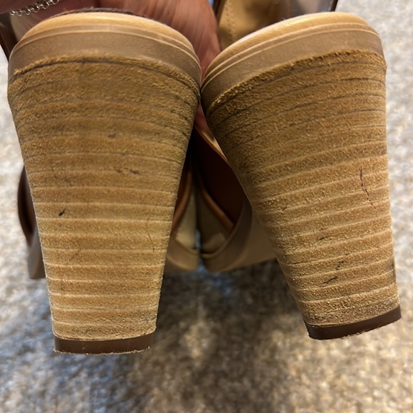 Open toe Coach heels - Picture 6 of 9